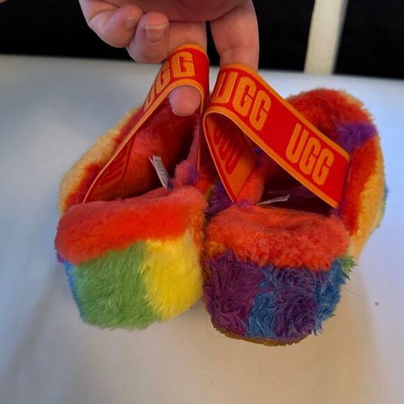 UGG Fluff Yeah Slide Sandel Slip On Rainbow Pride Colorful Size 7 Shearling - Picture 5 of 10